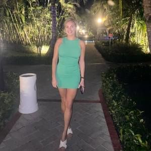 Meet your Posher, Megan